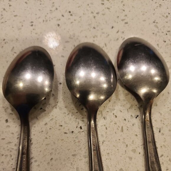 3 Oneida Custom Stainless Soup Spoons Flatware Dessert Roseanne Rose 1991 6.5" - Picture 4 of 5